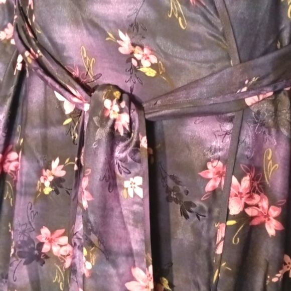 Valerie Stevens Full Length Purple Floral Print Kimono Robe with pockets… - Picture 2 of 7